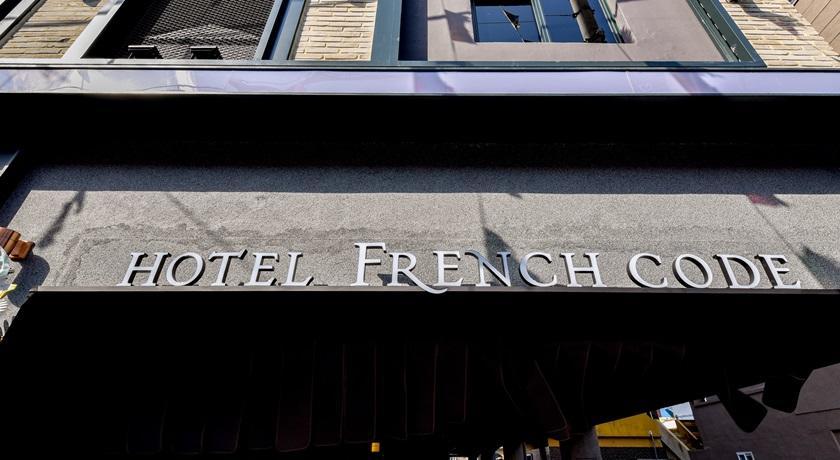 French Code Hotel Cshangvon Kültér fotó
