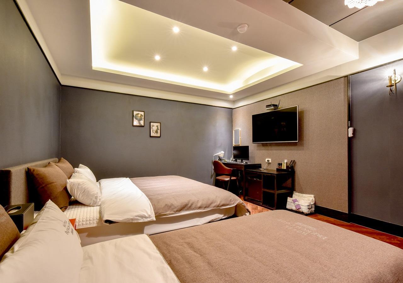 French Code Hotel Cshangvon Kültér fotó