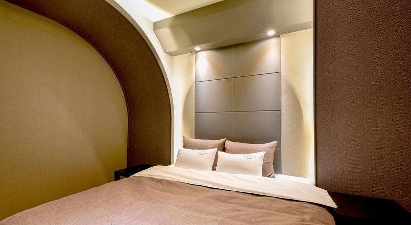 French Code Hotel Cshangvon Kültér fotó