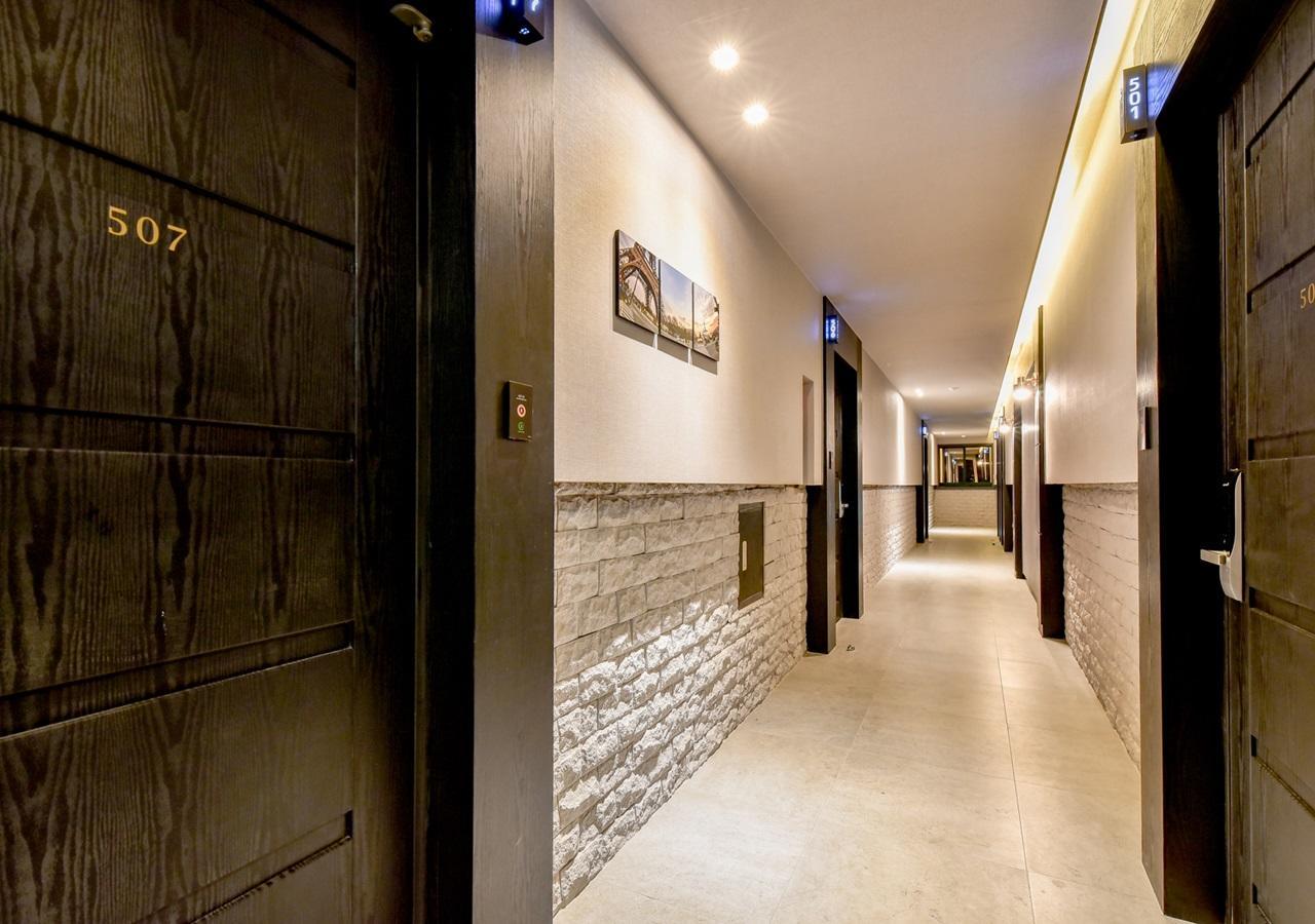 French Code Hotel Cshangvon Kültér fotó