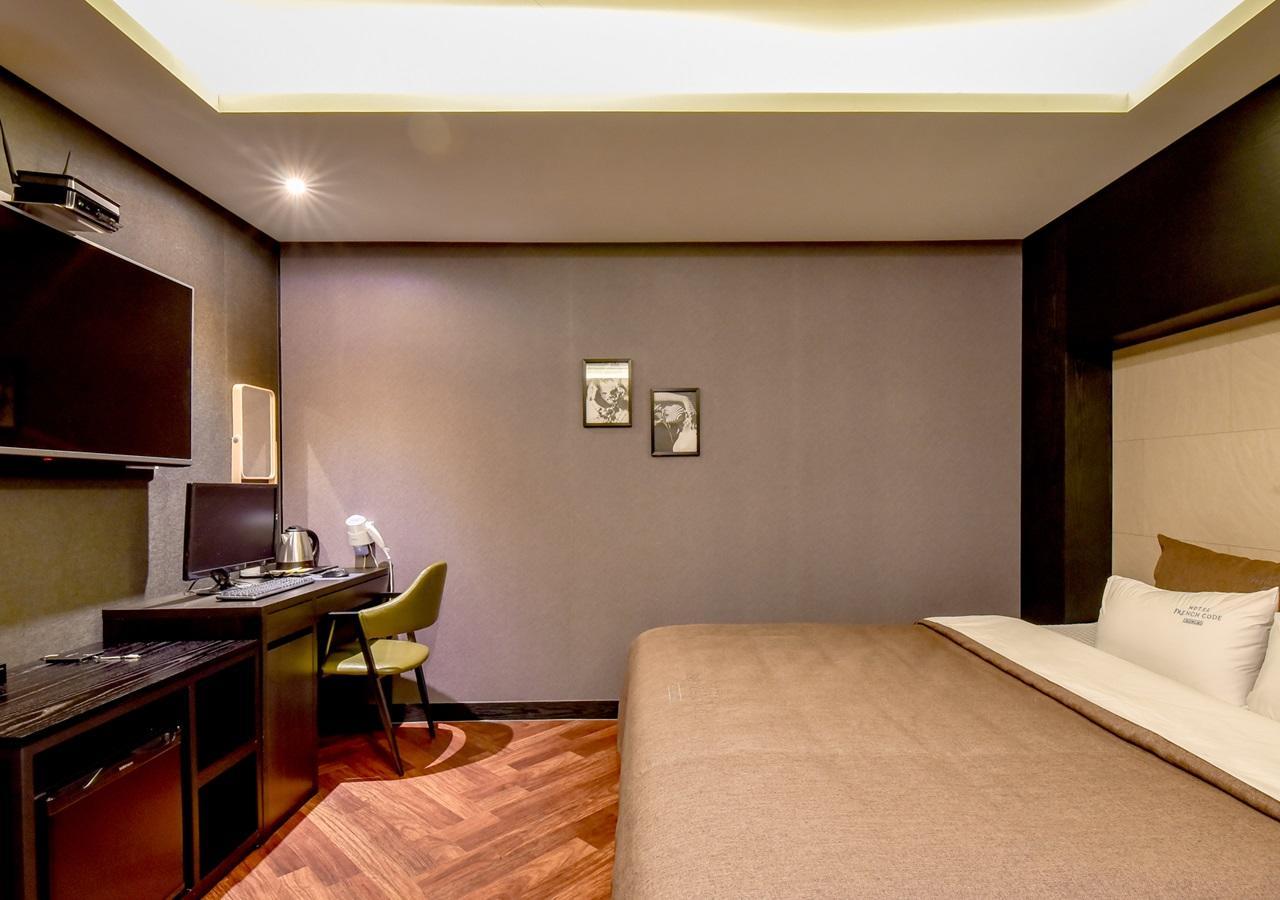 French Code Hotel Cshangvon Kültér fotó